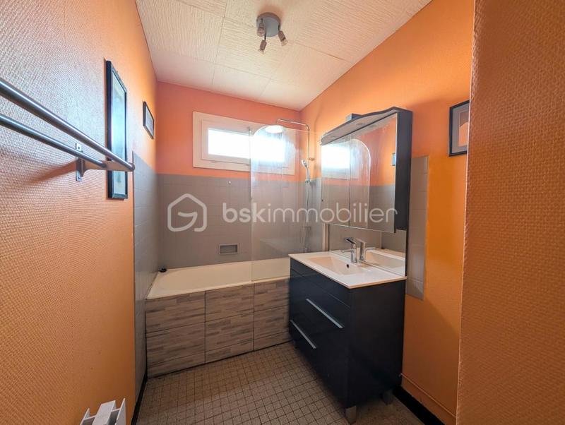 Maison traditionnelle - 74 m² - 3 pièces