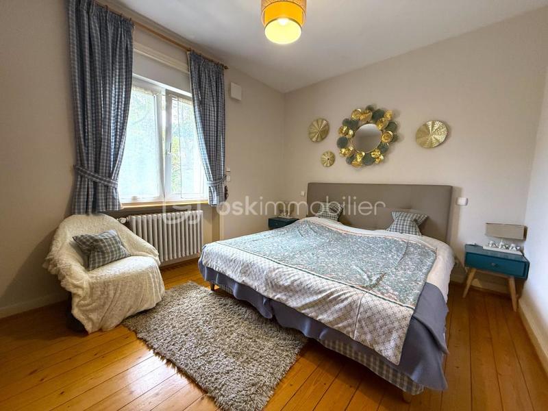 Maison - 303 m² - 10 pièces