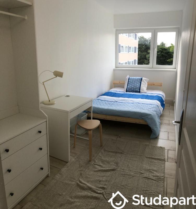 Chambre - 11 m² - 1 pièce