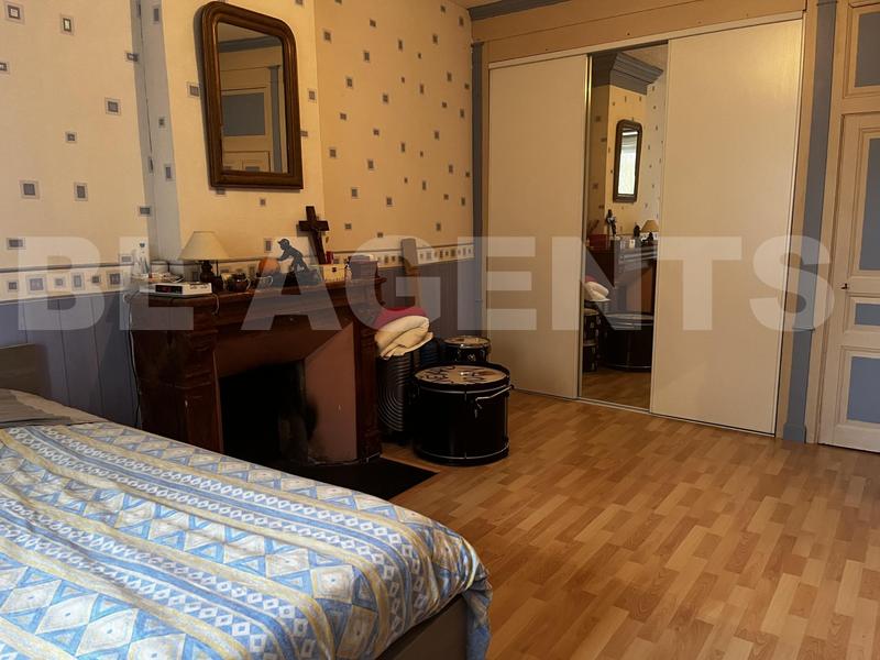 Maison - 174 m² - 9 pièces