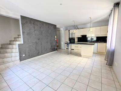 Maison - 74 m² - 4 pièces