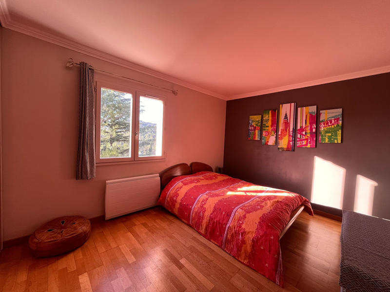 Villa - 241 m² - 7 pièces