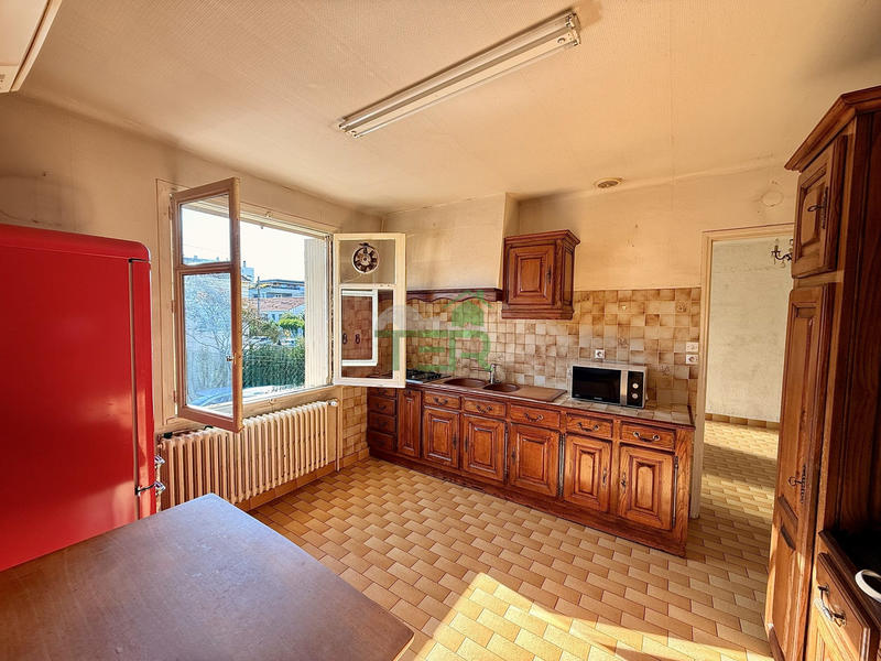 Maison - 191 m² - 6 pièces