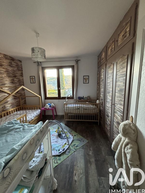 Maison - 287 m² - 8 pièces