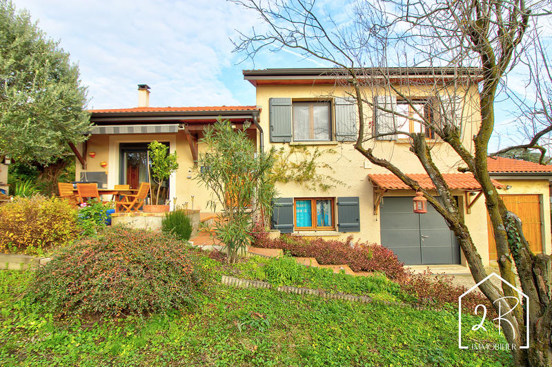 Maison - 102 m² - 5 pièces