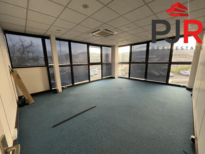 Local d'activités - 944 m²