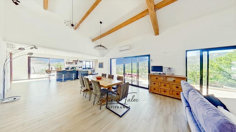 Villa - 190 m² - 4 pièces