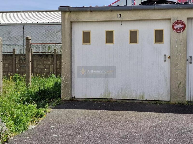 Parking / Garage - 15 m²