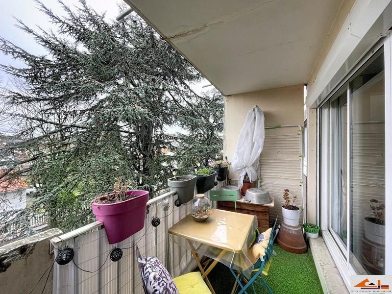 Appartement - 96 m² - 4 pièces