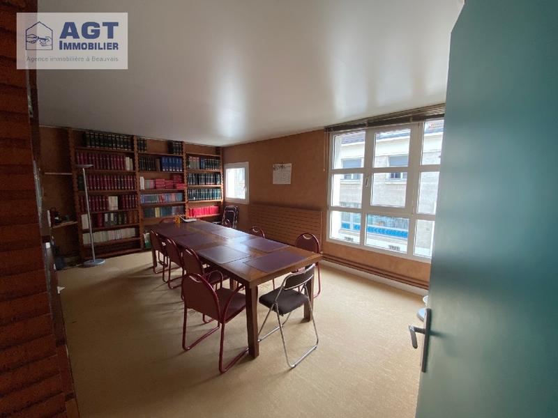 Local commercial - 345 m² - 12 pièces