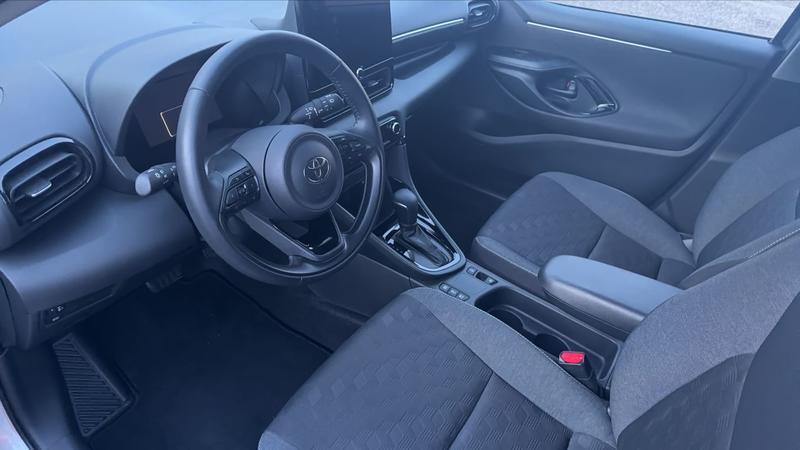 Toyota Yaris IV 1.5 VVTi 116 Hybrid E-Cvt Design