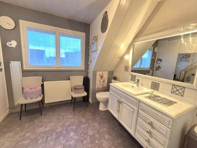 Maison - 94 m² - 6 pièces