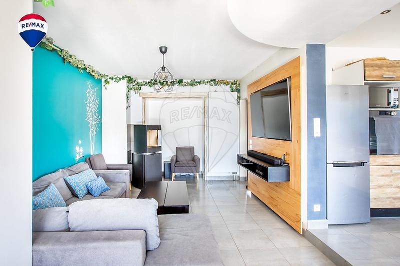 Maison - 137 m² - 6 pièces