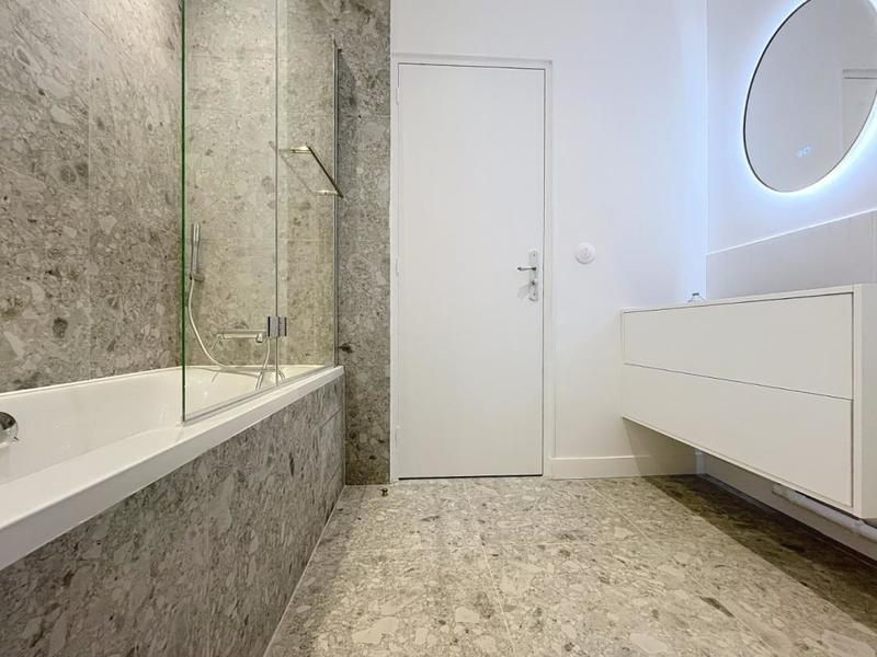 Appartement - 190 m² - 5 pièces