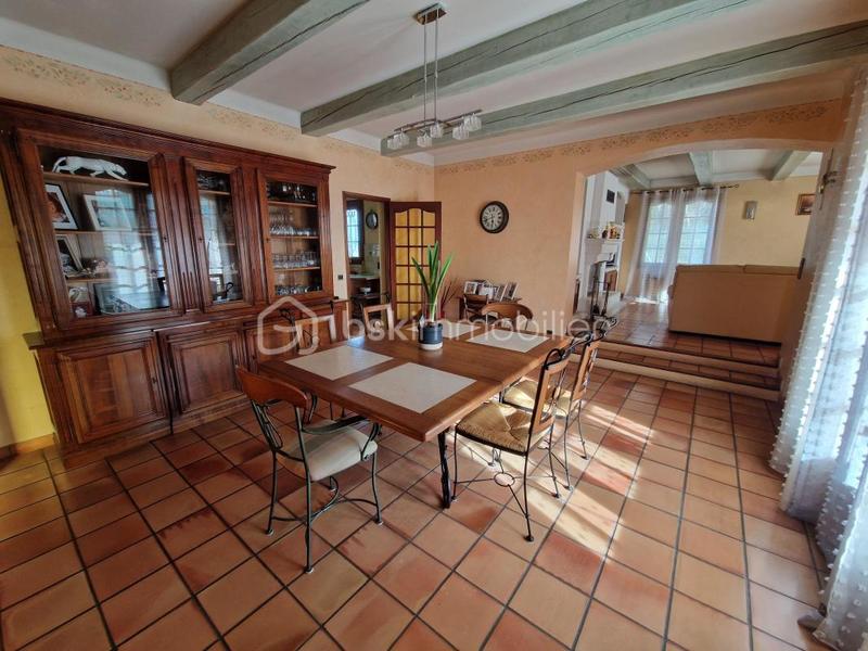 Villa - 180 m² - 5 pièces
