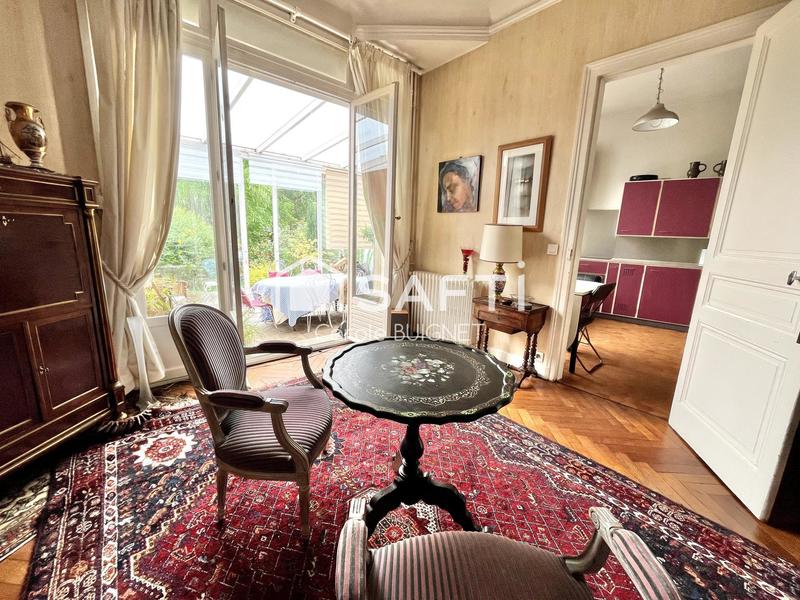 Maison - 195 m² - 7 pièces