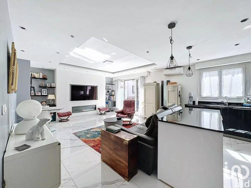 Appartement - 87 m² - 4 pièces