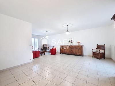 Maison - 93 m² - 4 pièces