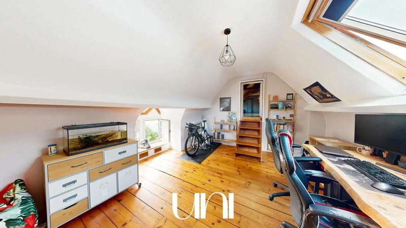 Maison - 165 m² - 6 pièces