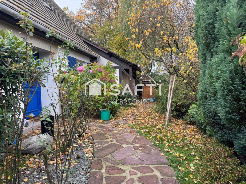 Maison - 247 m² - 6 pièces