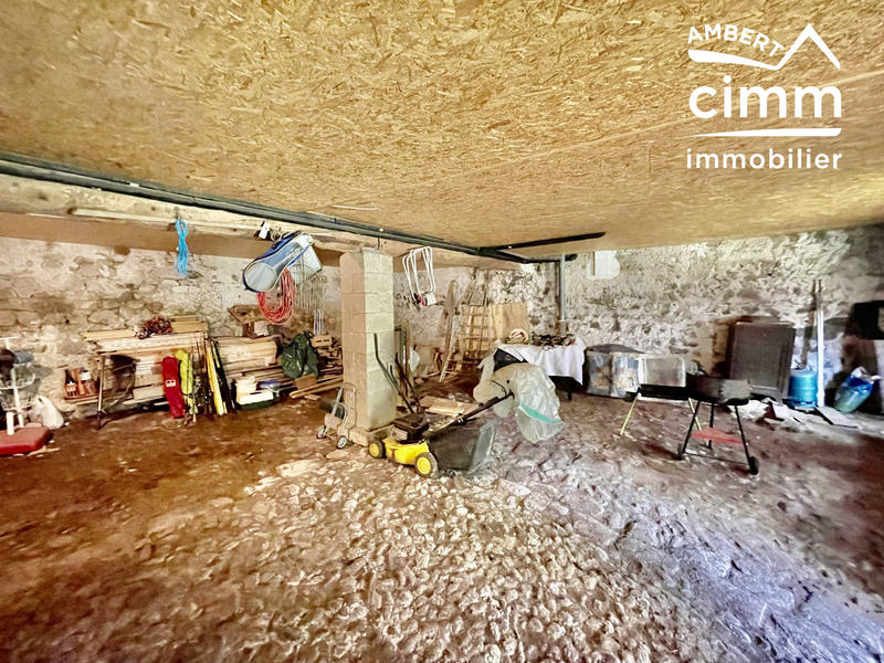 Maison - 209 m² - 8 pièces