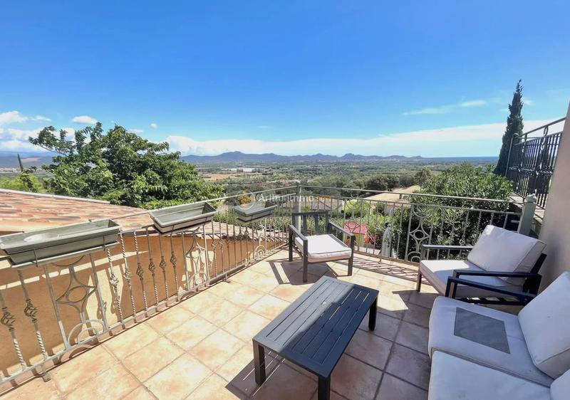 Maison - 89 m² - 4 pièces