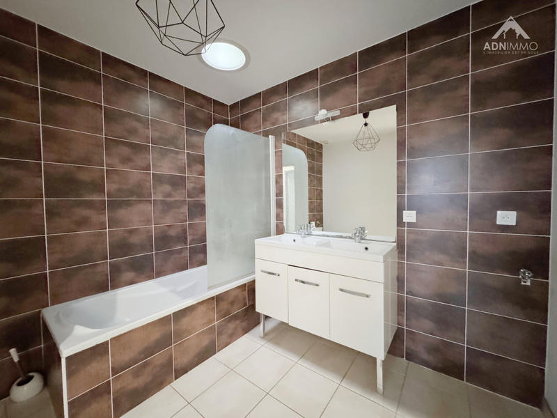 Maison - 81 m² - 4 pièces