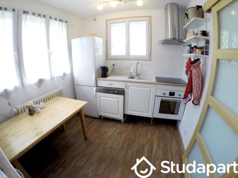 Chambre - 11 m² - 1 pièce