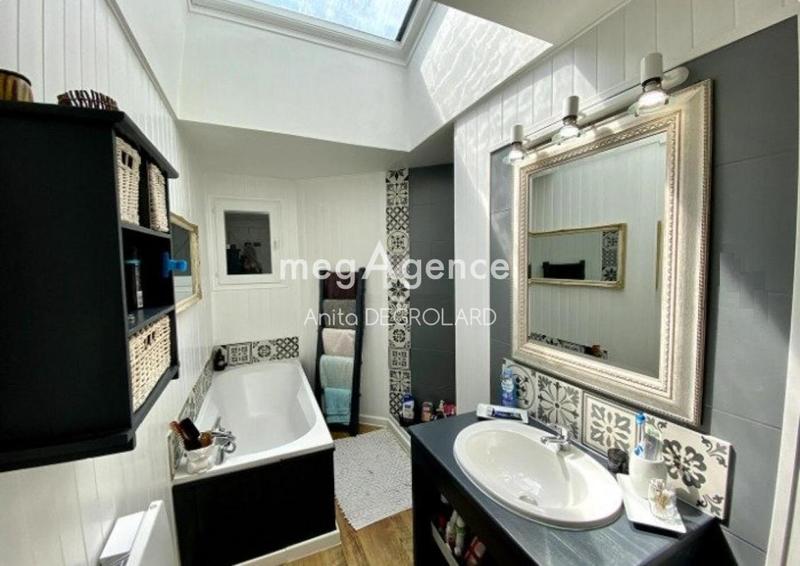 Maison - 184 m² - 7 pièces