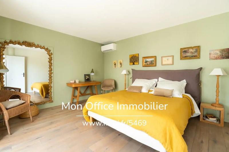 Maison d'architecte - 300 m² - 5 pièces