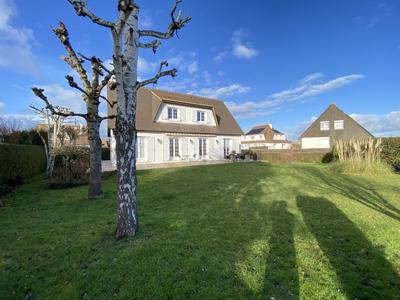 Pavillon - 170 m² - 7 pièces