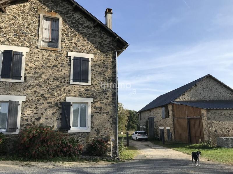 Ferme - 215 m² - 12 pièces