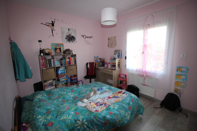 Maison - 176 m² - 8 pièces