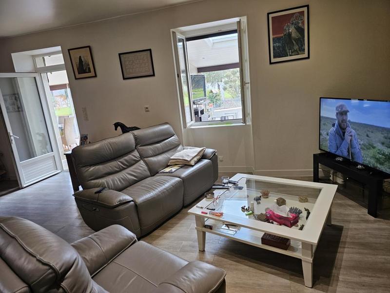 Maison - 220 m² - 8 pièces