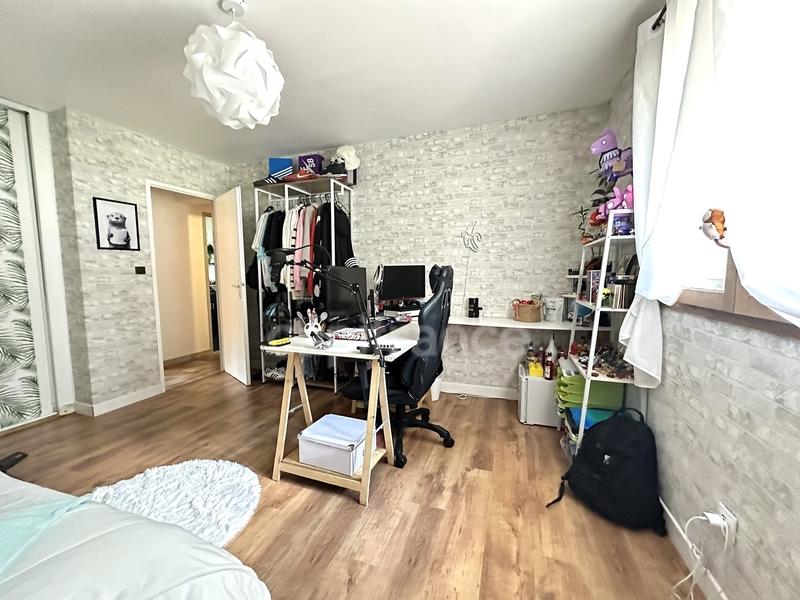 Maison - 180 m² - 5 pièces