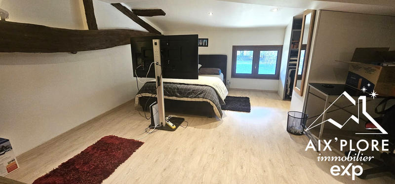 Maison - 203 m² - 4 pièces