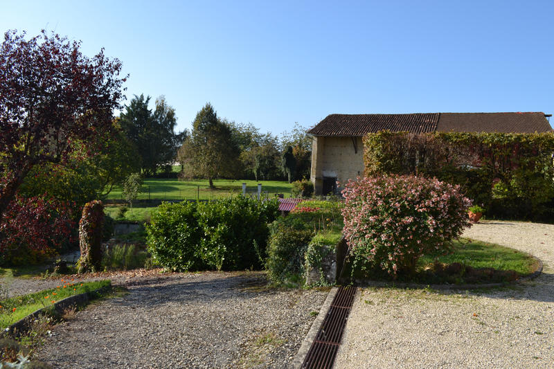 Maison - 267 m² - 10 pièces