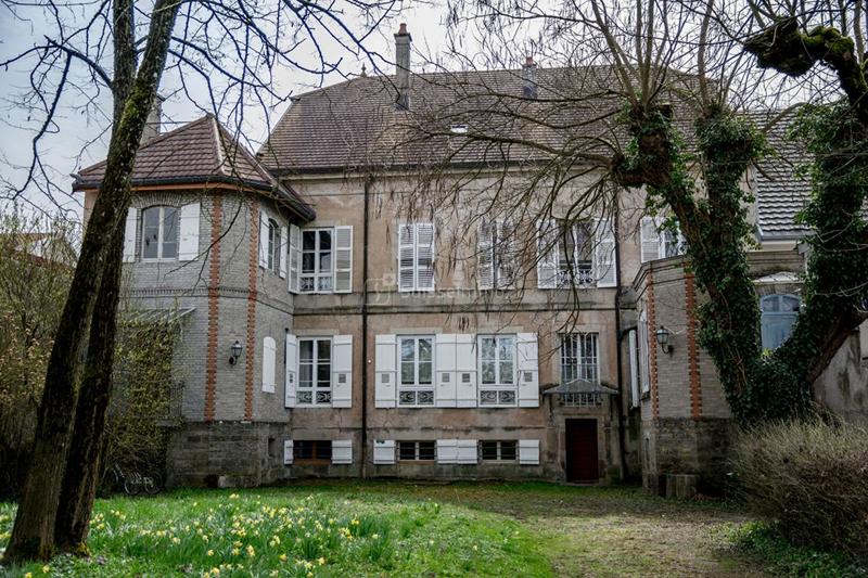 Maison de maîtres - 316 m² - 14 pièces