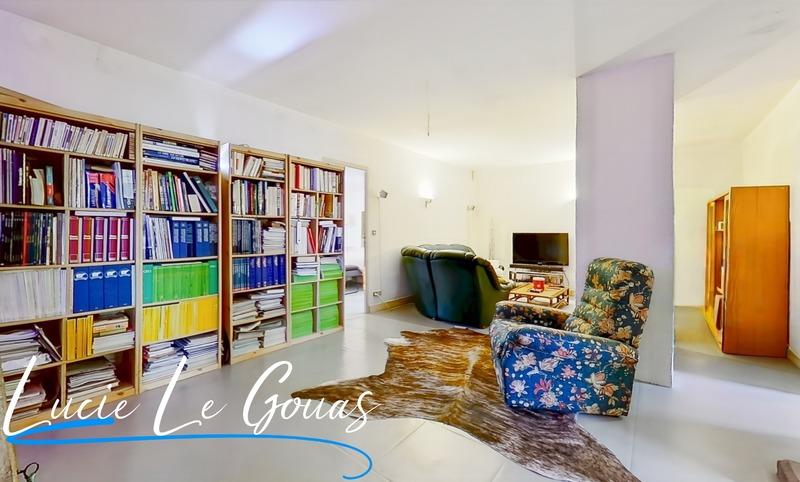 Haras - 239 m² - 9 pièces