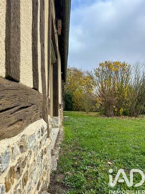 Maison - 210 m² - 8 pièces