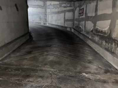 Parking / Garage - 12 m²