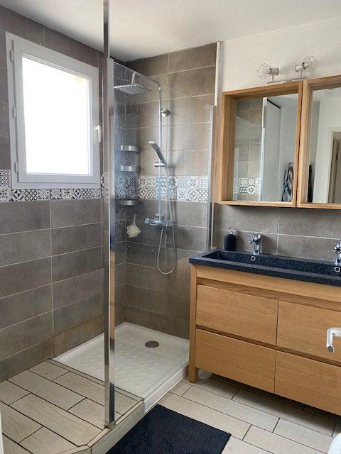 Villa - 80 m² - 4 pièces