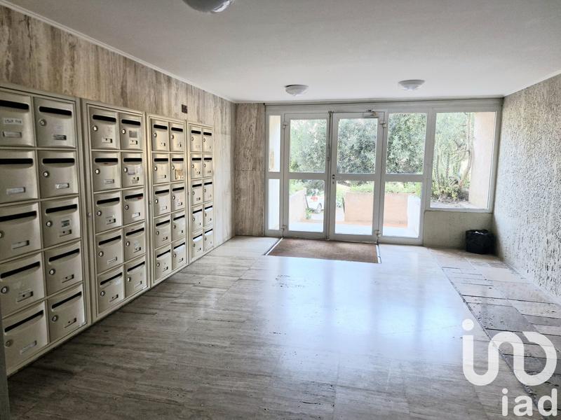 Studio - 30 m² - 1 pièce