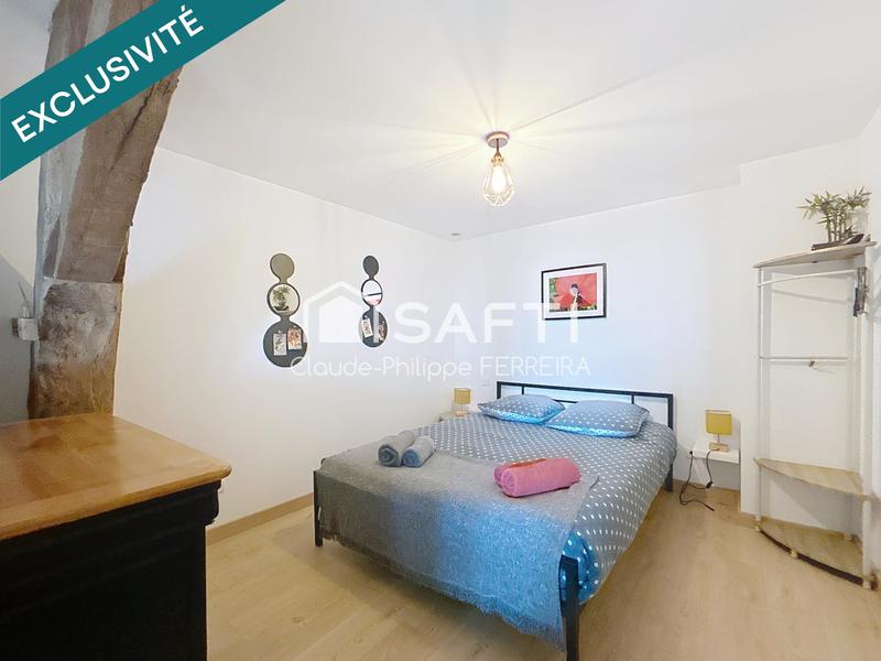 Appartement - 260 m² - 10 pièces