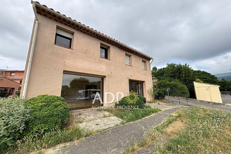 Local commercial - 214 m²