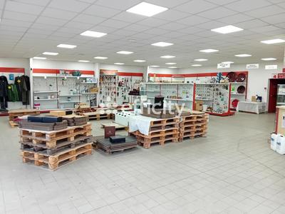 Local commercial - 860 m²