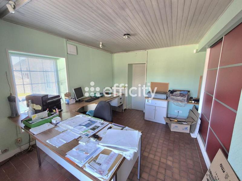 Maison - 200 m² - 7 pièces