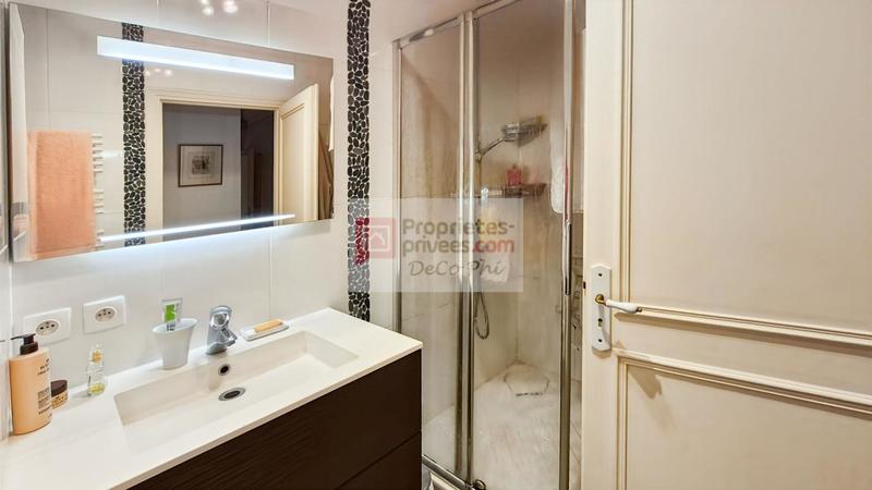 Appartement - 100 m² - 4 pièces