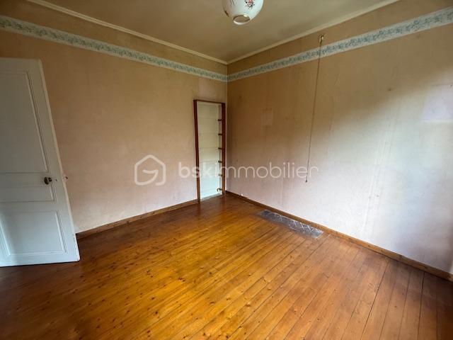 Maison de village - 90 m² - 5 pièces