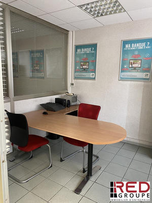 Local commercial - 323 m²